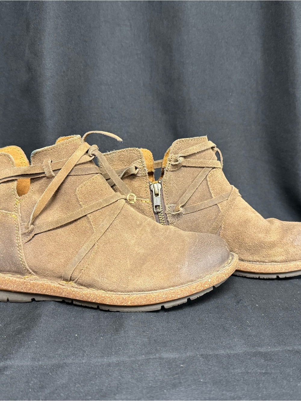 Born Women's Tan Suede Ankle Booties EU 39